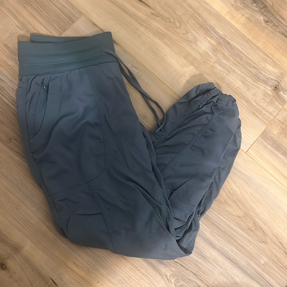 The North Face Croped studio